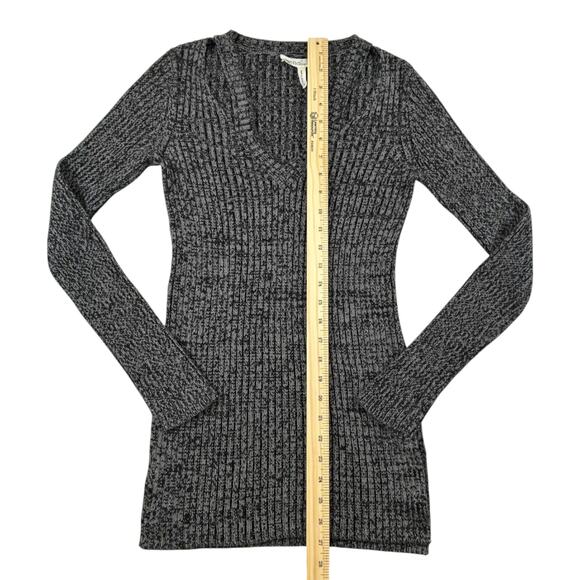 BCBGeneration - Boho - Partycore Gray Women's Deep V Neck Sweater - Size: Small - Picture 6 of 9